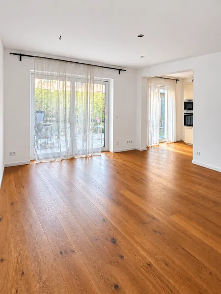 Wunderschöne 4 Zimmerwohnung in Karlshorst — photo 1